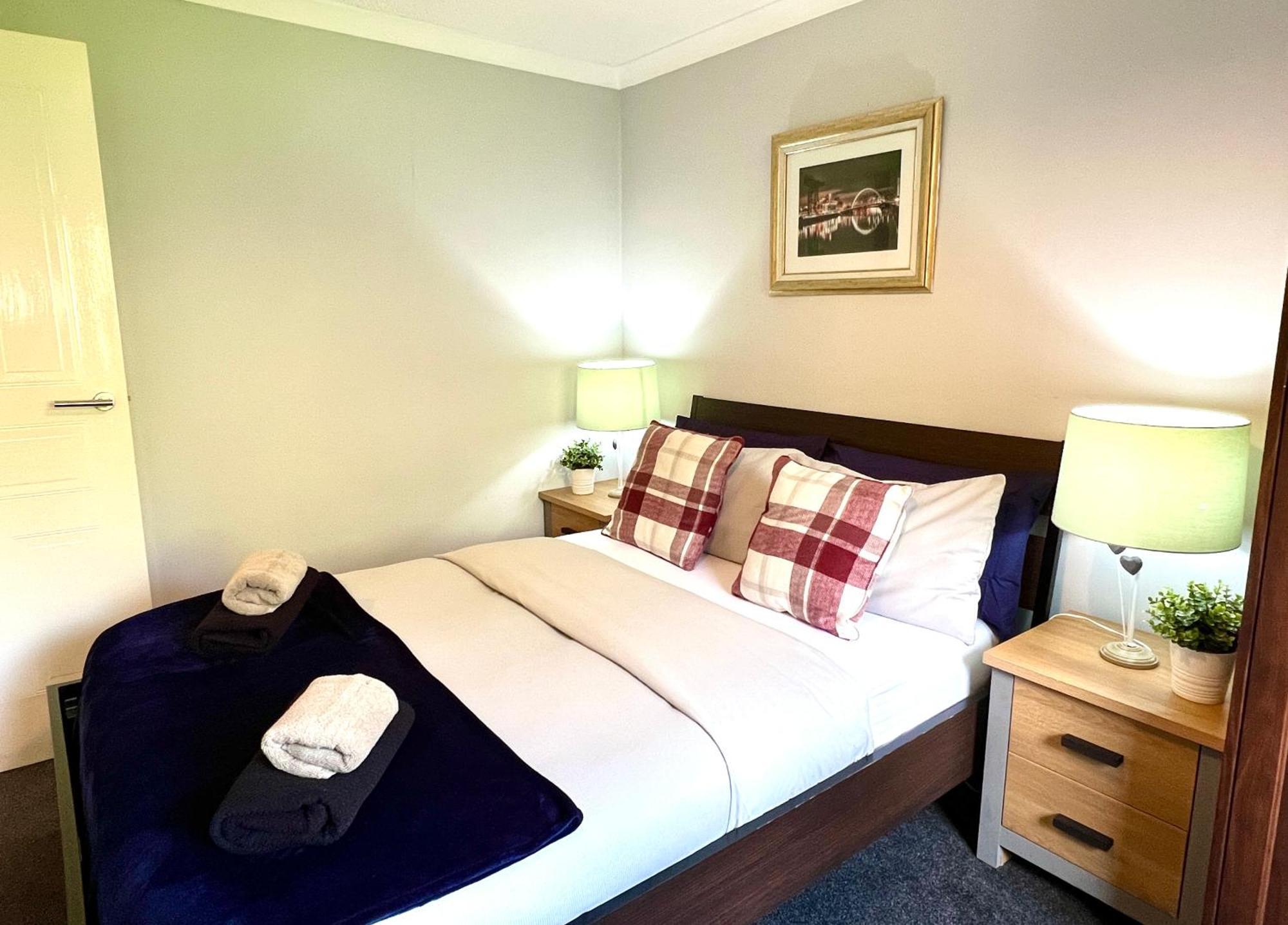 Spacious 2 Bed-Flat In Glasgow City - Free Parking 外观 照片